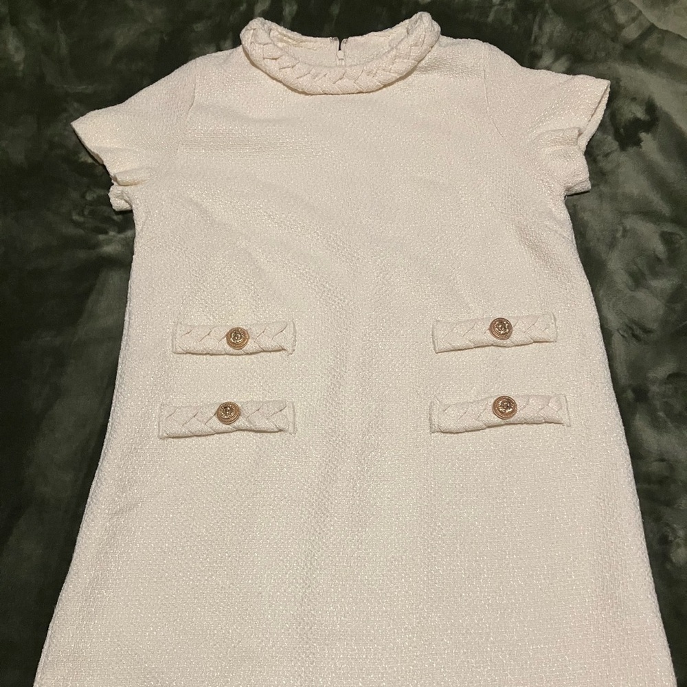 Chic Cream Dress with Braided Collar